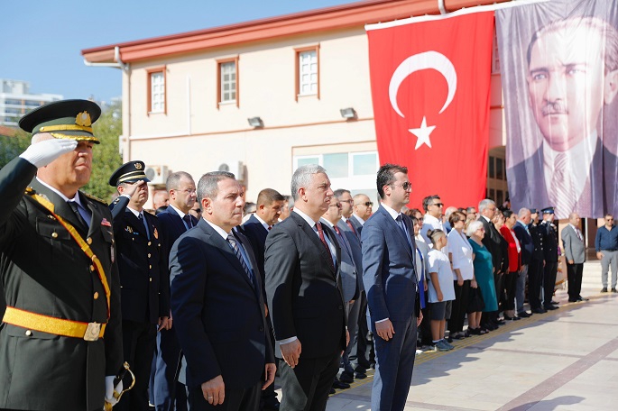 Bergama'da 30 Ağustos Yekvücut 