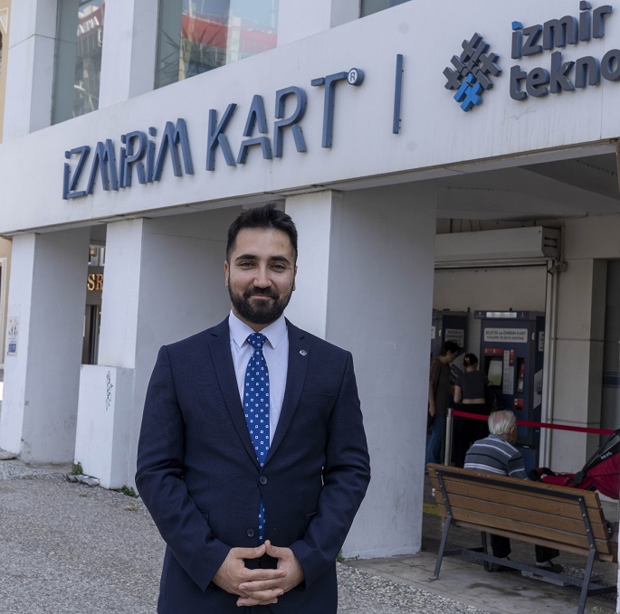 Büyükşehir’den öğrencilere “Dijital İzmirim Kart” kolaylığı