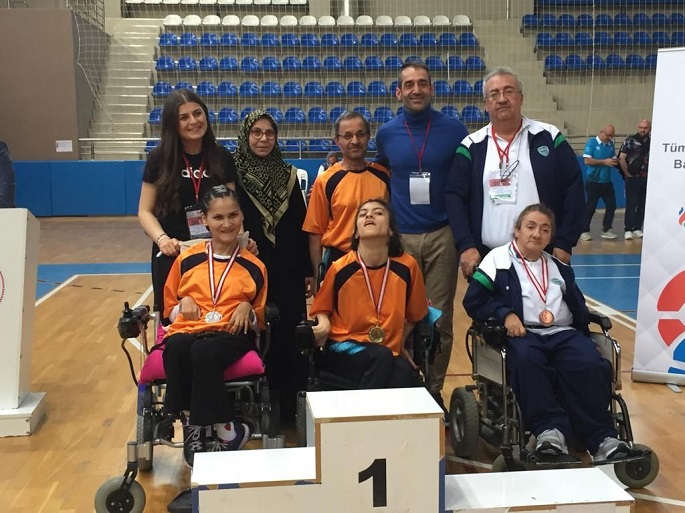 Gaziemir’in boccia sporcularından 3 Türkiye şampiyonluğu