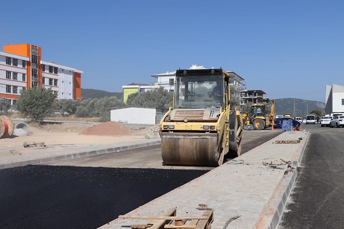 Kemalpaşa ve Menderes’in yolları yenileniyor